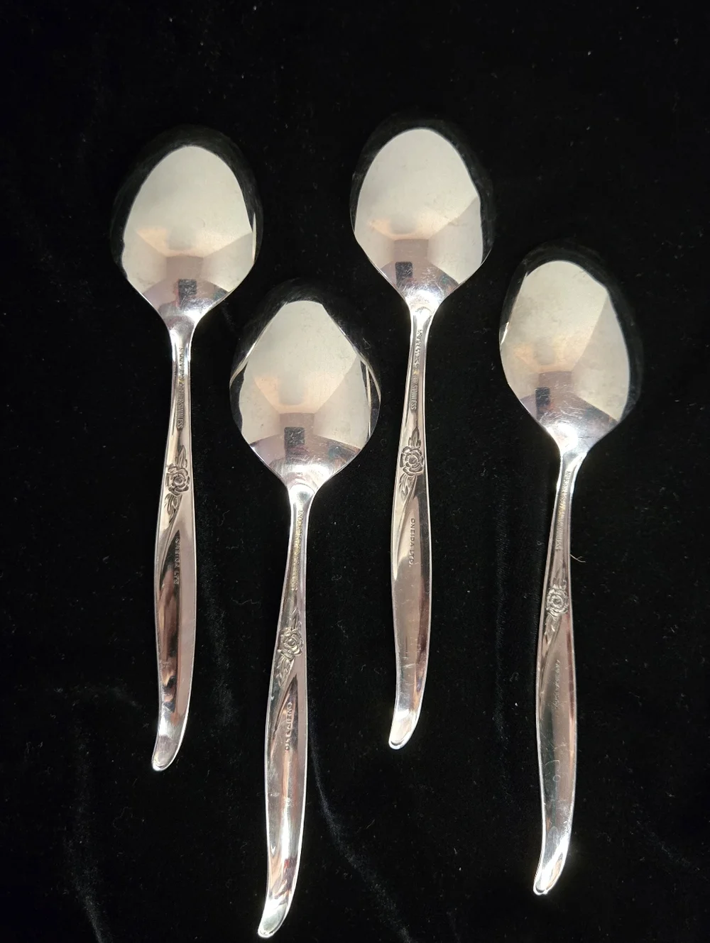 Oneida Wm. A. Rogers LA ROSE Premier Stainless Oval Soup Spoons 6 3/4